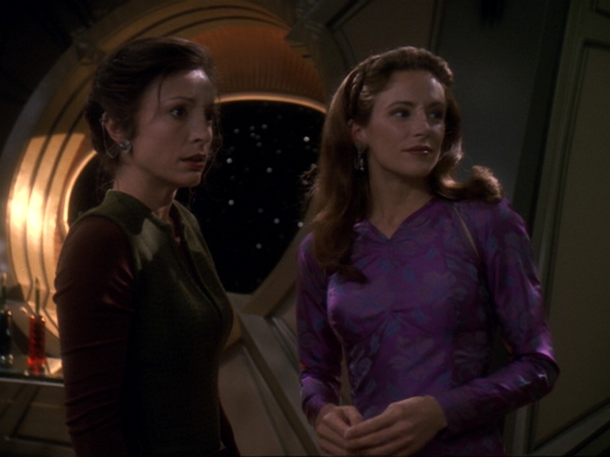 extant_StarTrek_DS9_6x17-WrongsDarkerThanDeathOrNight_3390.jpg
