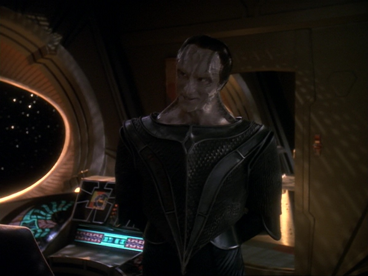 extant_StarTrek_DS9_6x17-WrongsDarkerThanDeathOrNight_3405.jpg