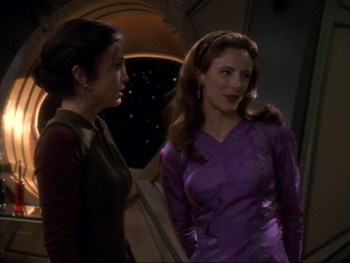 extant_StarTrek_DS9_6x17-WrongsDarkerThanDeathOrNight_3407.jpg