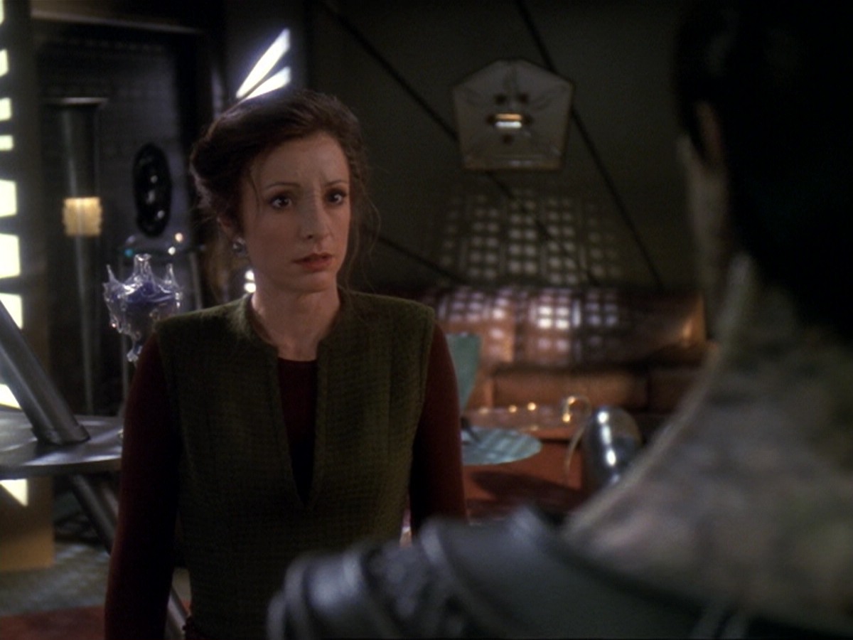 extant_StarTrek_DS9_6x17-WrongsDarkerThanDeathOrNight_3422.jpg