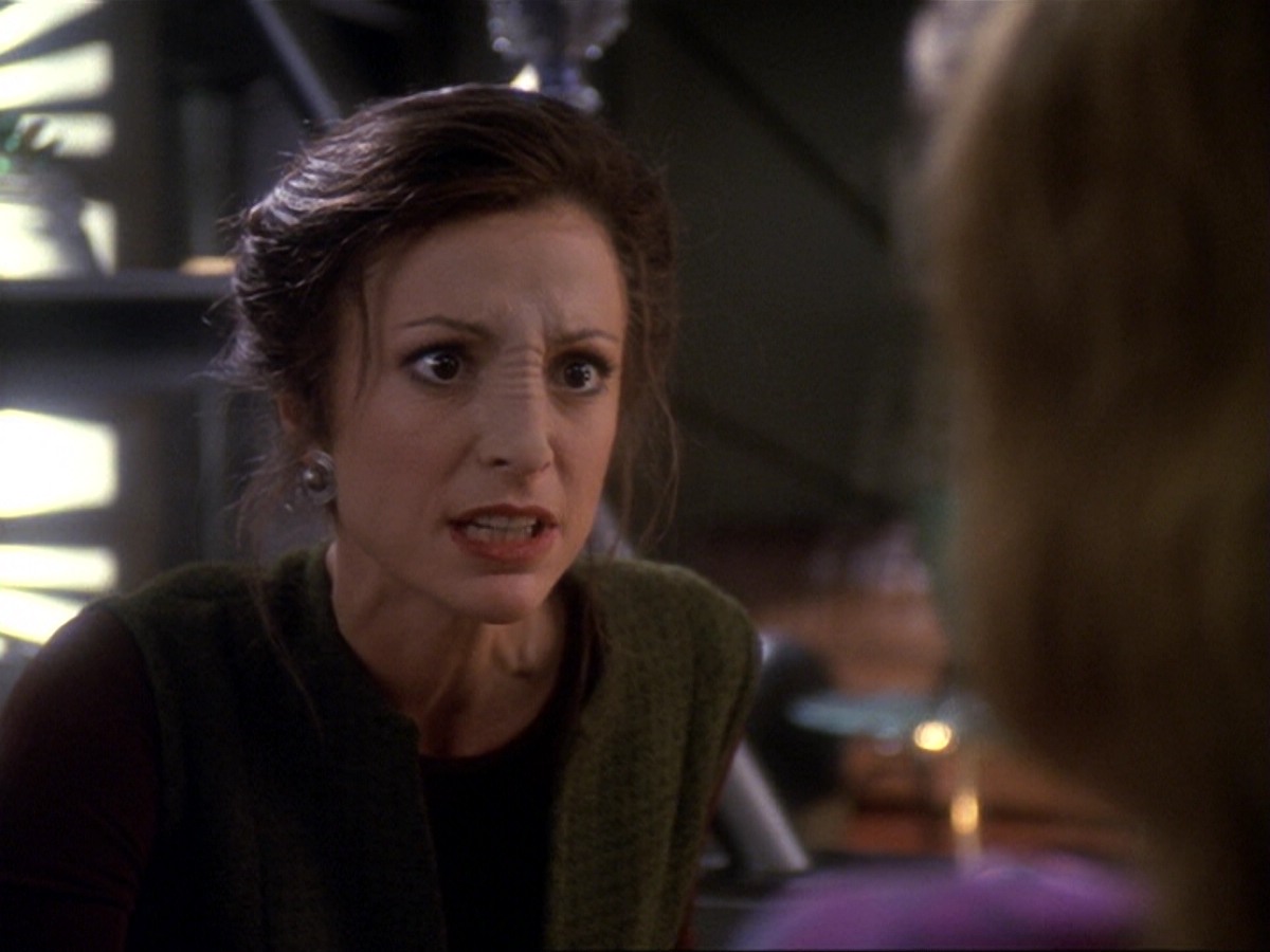 extant_StarTrek_DS9_6x17-WrongsDarkerThanDeathOrNight_3550.jpg