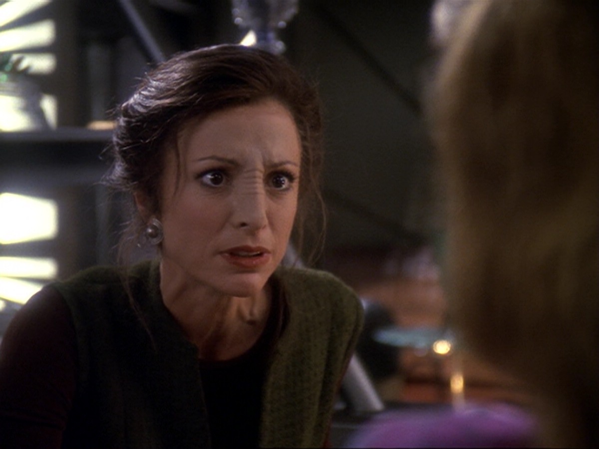 extant_StarTrek_DS9_6x17-WrongsDarkerThanDeathOrNight_3554.jpg