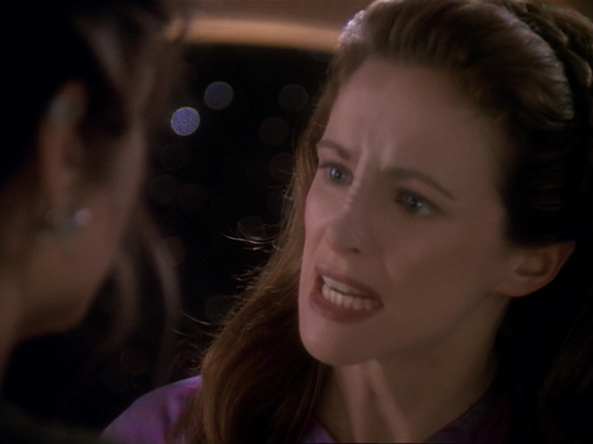 extant_StarTrek_DS9_6x17-WrongsDarkerThanDeathOrNight_3650.jpg