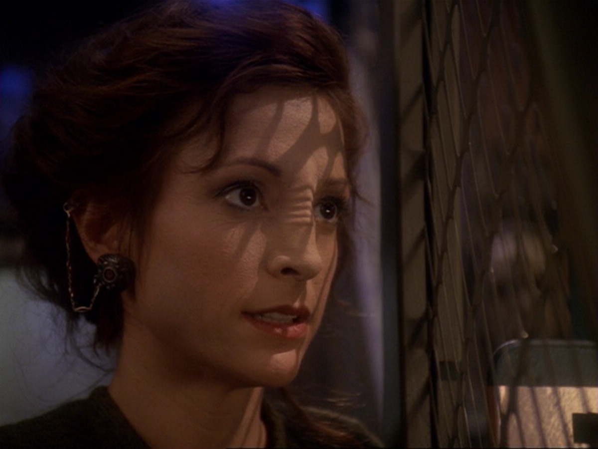 extant_StarTrek_DS9_6x17-WrongsDarkerThanDeathOrNight_3883.jpg