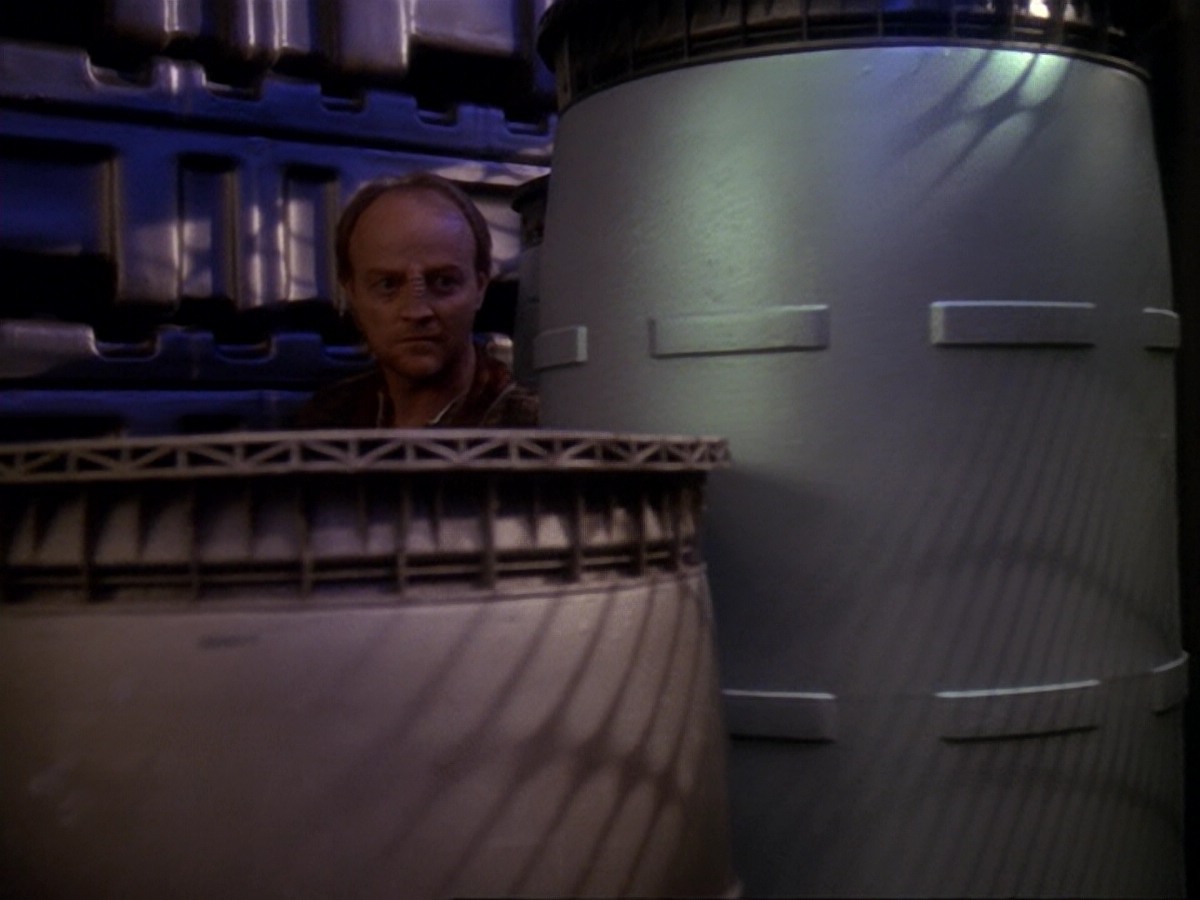 extant_StarTrek_DS9_6x17-WrongsDarkerThanDeathOrNight_3907.jpg