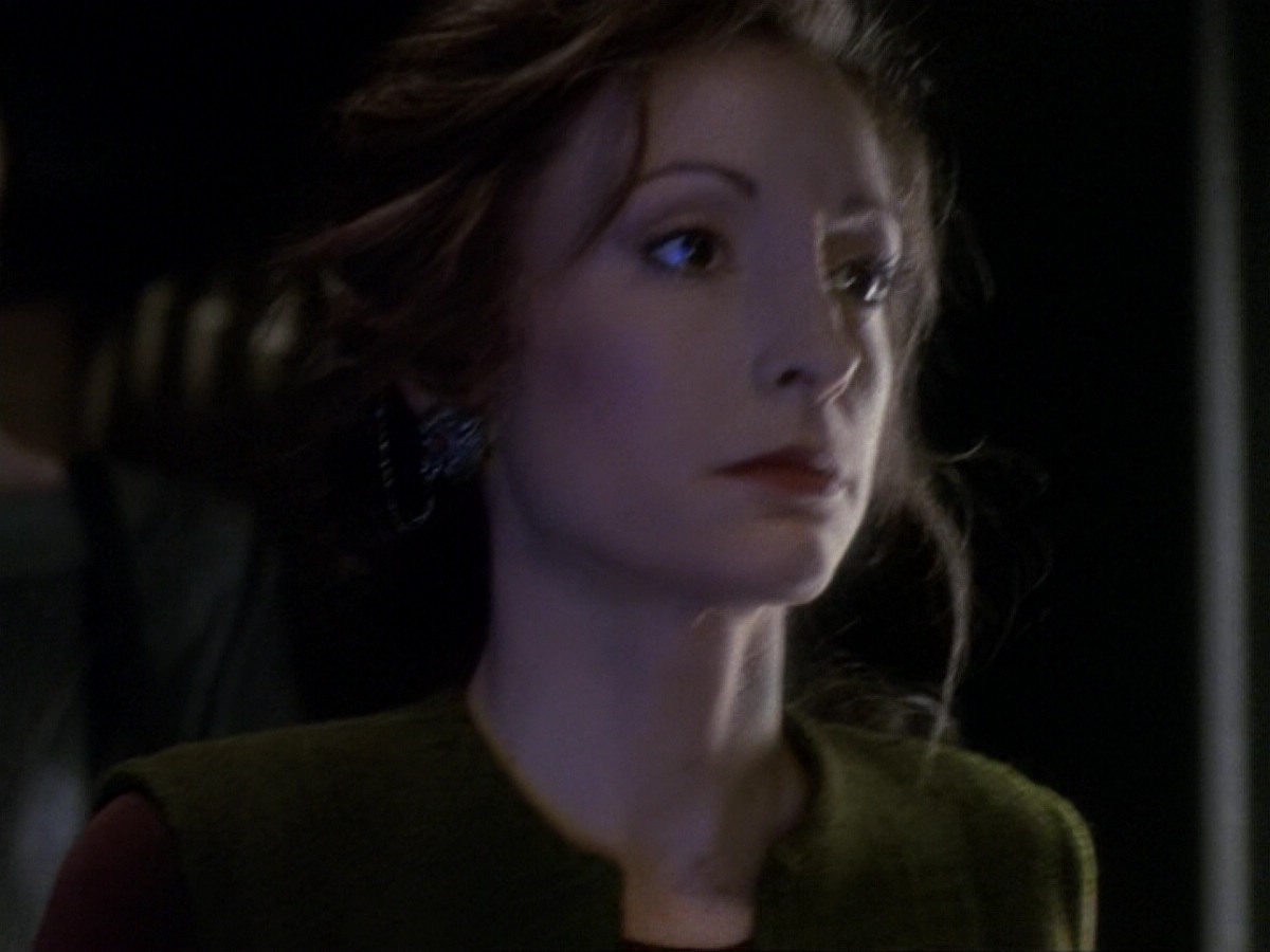 extant_StarTrek_DS9_6x17-WrongsDarkerThanDeathOrNight_3923.jpg