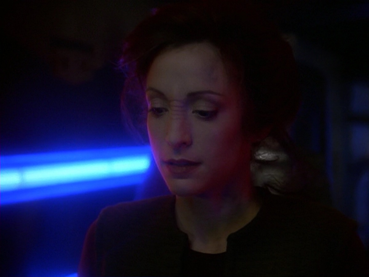 extant_StarTrek_DS9_6x17-WrongsDarkerThanDeathOrNight_3941.jpg