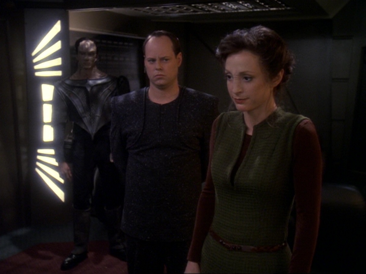 extant_StarTrek_DS9_6x17-WrongsDarkerThanDeathOrNight_3983.jpg