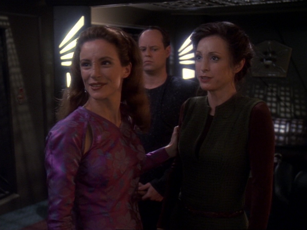 extant_StarTrek_DS9_6x17-WrongsDarkerThanDeathOrNight_4020.jpg
