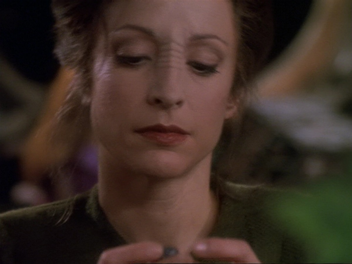 extant_StarTrek_DS9_6x17-WrongsDarkerThanDeathOrNight_4105.jpg