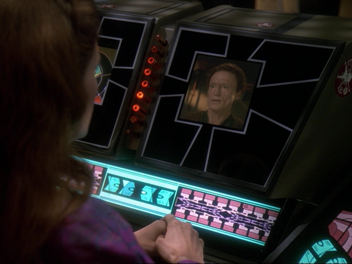 extant_StarTrek_DS9_6x17-WrongsDarkerThanDeathOrNight_4134.jpg