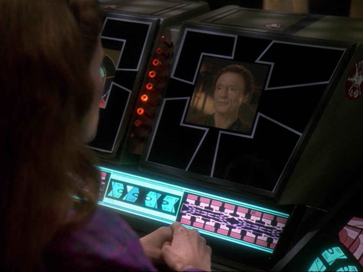 extant_StarTrek_DS9_6x17-WrongsDarkerThanDeathOrNight_4149.jpg