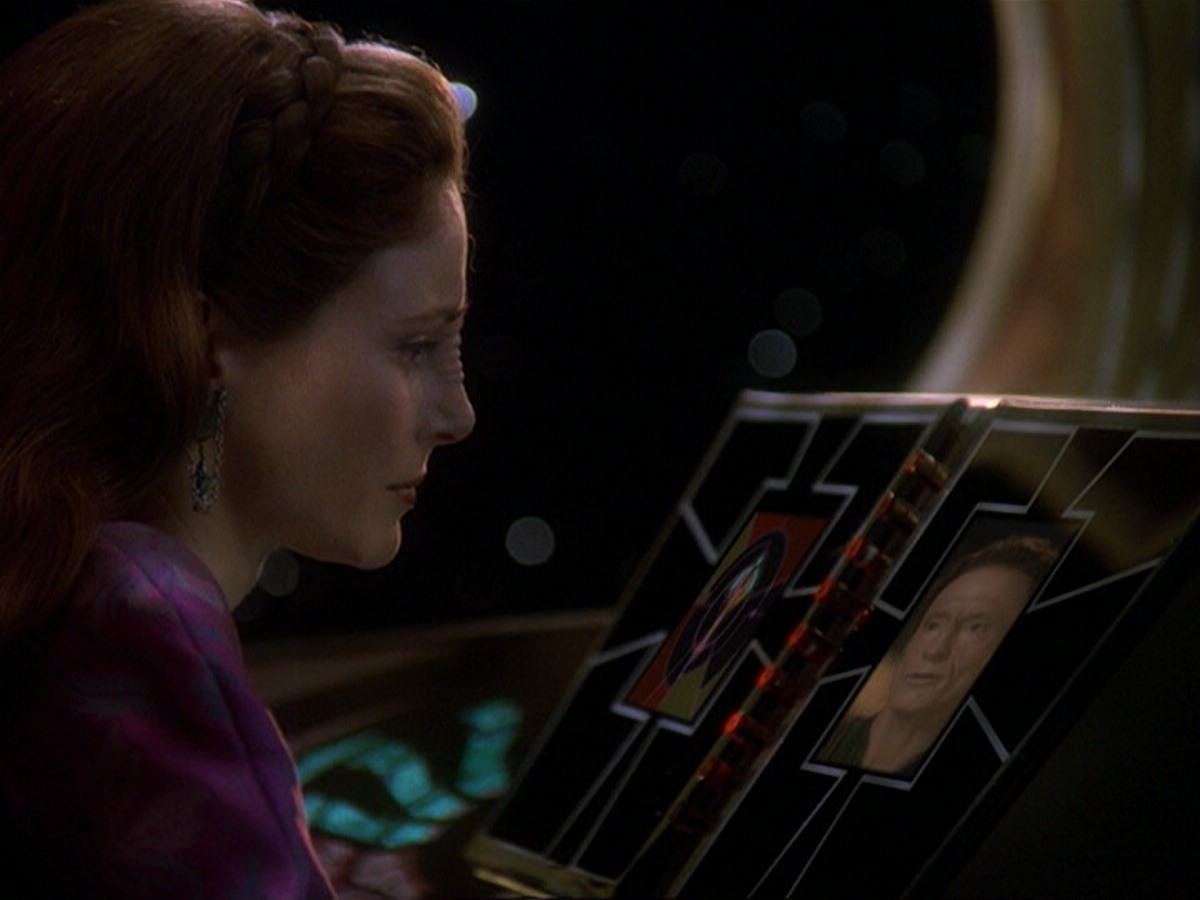 extant_StarTrek_DS9_6x17-WrongsDarkerThanDeathOrNight_4245.jpg