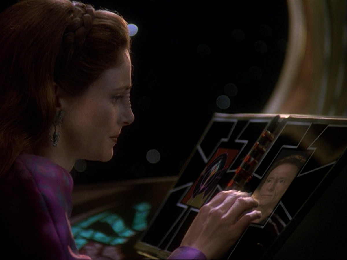 extant_StarTrek_DS9_6x17-WrongsDarkerThanDeathOrNight_4251.jpg