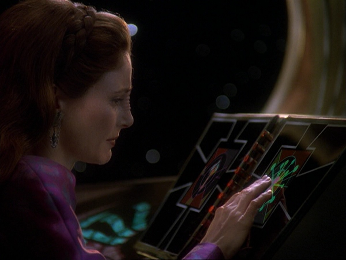 extant_StarTrek_DS9_6x17-WrongsDarkerThanDeathOrNight_4257.jpg