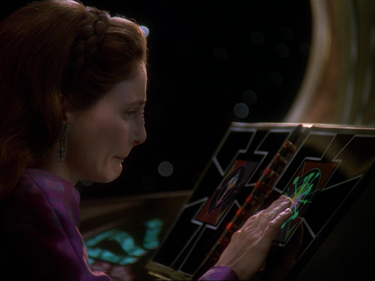 extant_StarTrek_DS9_6x17-WrongsDarkerThanDeathOrNight_4261.jpg