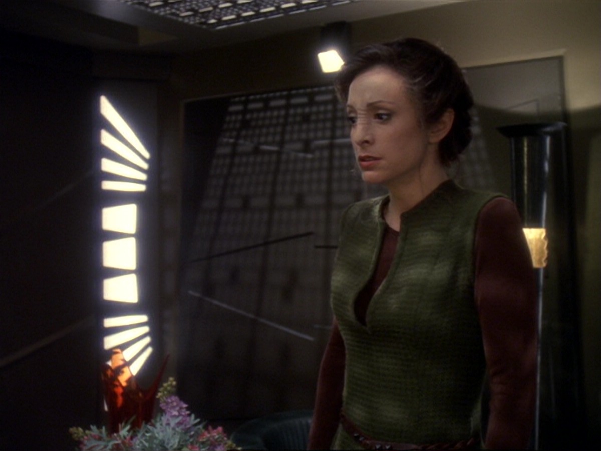 extant_StarTrek_DS9_6x17-WrongsDarkerThanDeathOrNight_4263.jpg
