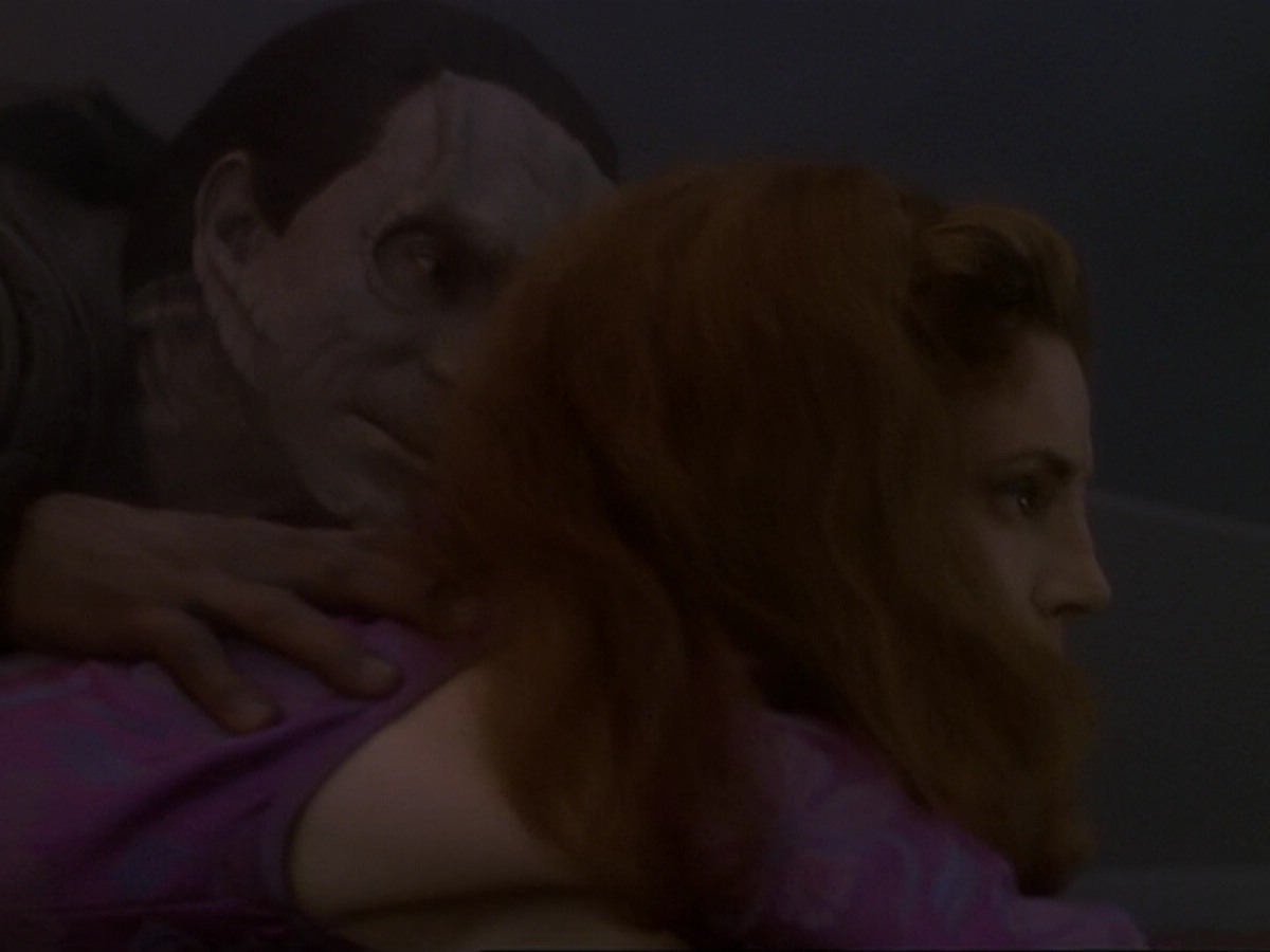 extant_StarTrek_DS9_6x17-WrongsDarkerThanDeathOrNight_4299.jpg