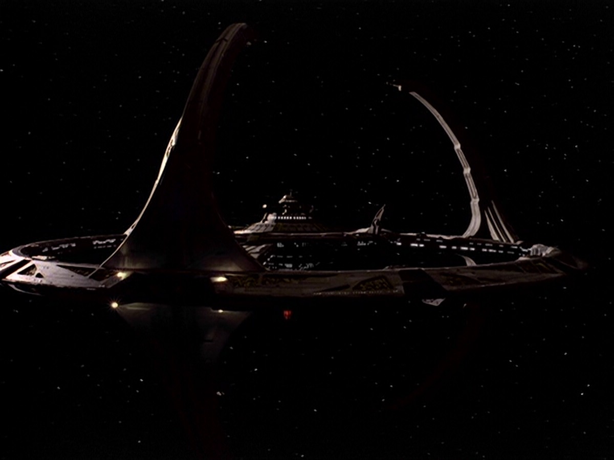 extant_StarTrek_DS9_6x17-WrongsDarkerThanDeathOrNight_4527.jpg
