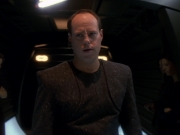 extant_StarTrek_DS9_6x17-WrongsDarkerThanDeathOrNight_1829.jpg