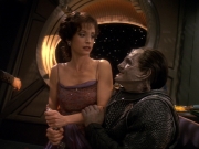 Filename=extant_StarTrek_DS9_6x17-WrongsDarkerThanDeathOrNight_2660.jpg
Filesize=156KiB
Dimensions=1200x900
Date added=Aug 16, 2017 extant_StarTrek_DS9_6x17-WrongsDarkerThanDeathOrNight_2660.jpg