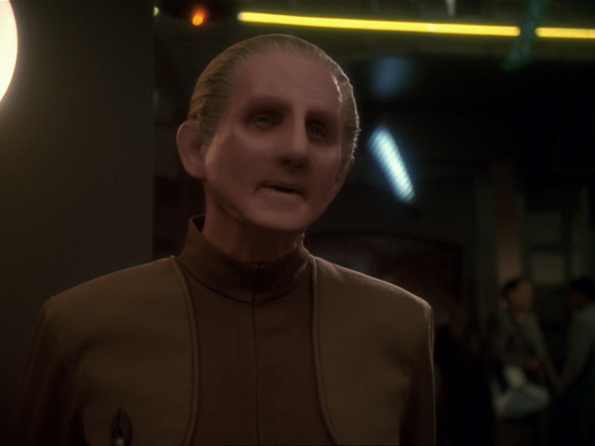 extant_StarTrek_DS9_6x18-Inquisition_0037.jpg