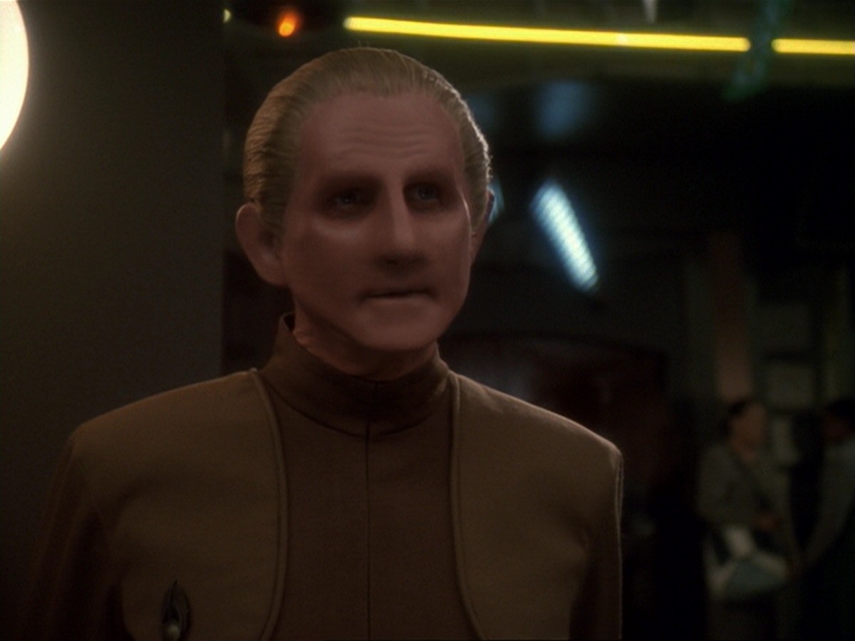 extant_StarTrek_DS9_6x18-Inquisition_0039.jpg