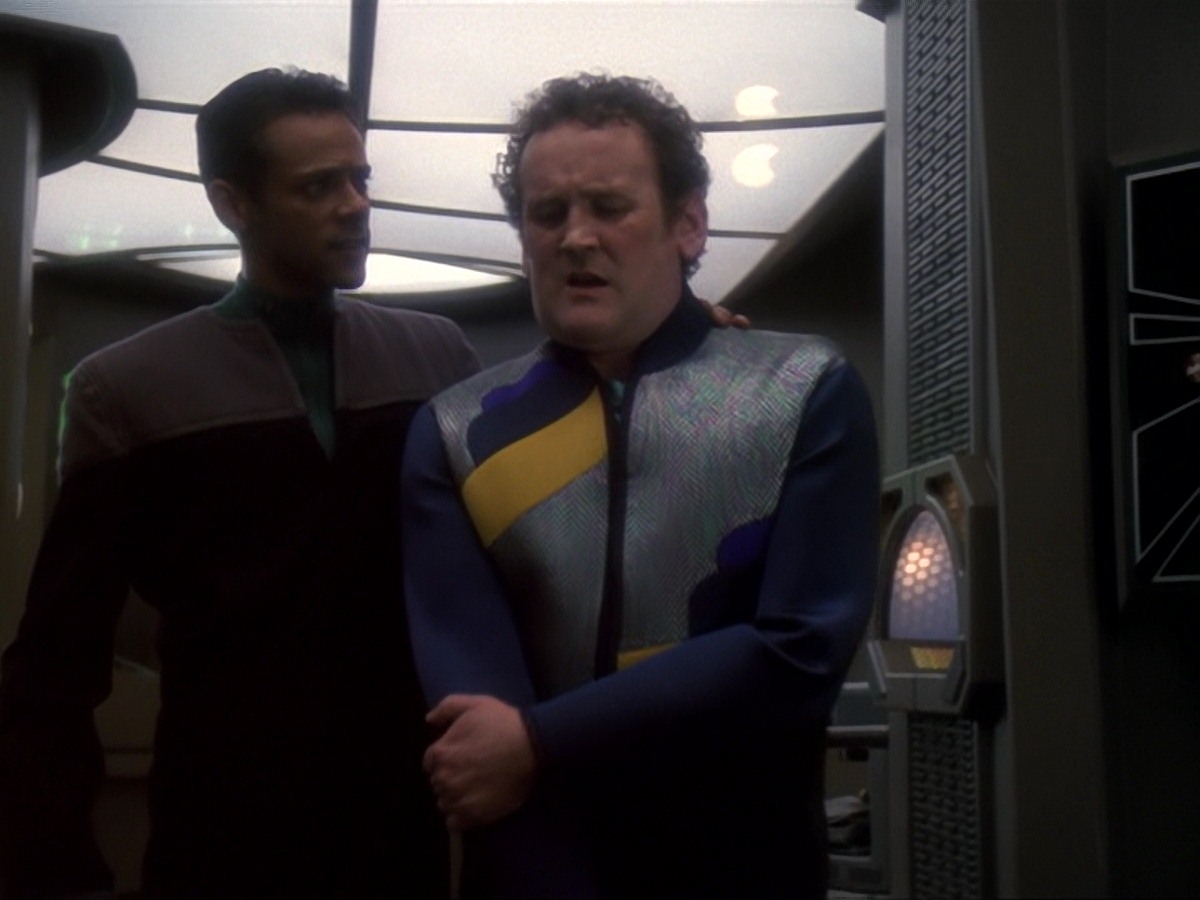 extant_StarTrek_DS9_6x18-Inquisition_0072.jpg