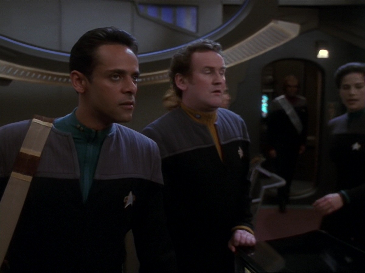extant_StarTrek_DS9_6x18-Inquisition_0256.jpg