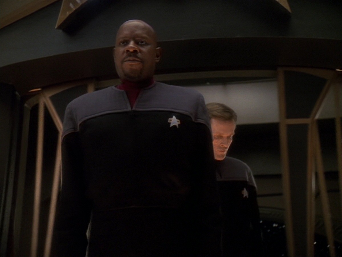 extant_StarTrek_DS9_6x18-Inquisition_0282.jpg