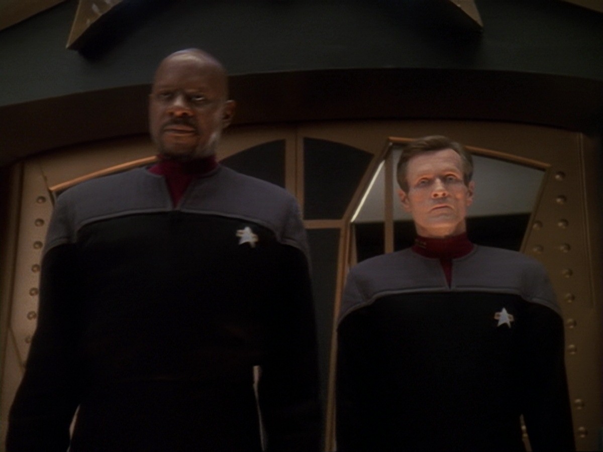 extant_StarTrek_DS9_6x18-Inquisition_0298.jpg