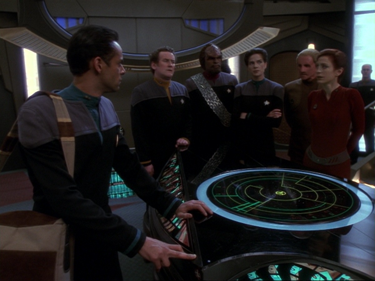 extant_StarTrek_DS9_6x18-Inquisition_0317.jpg