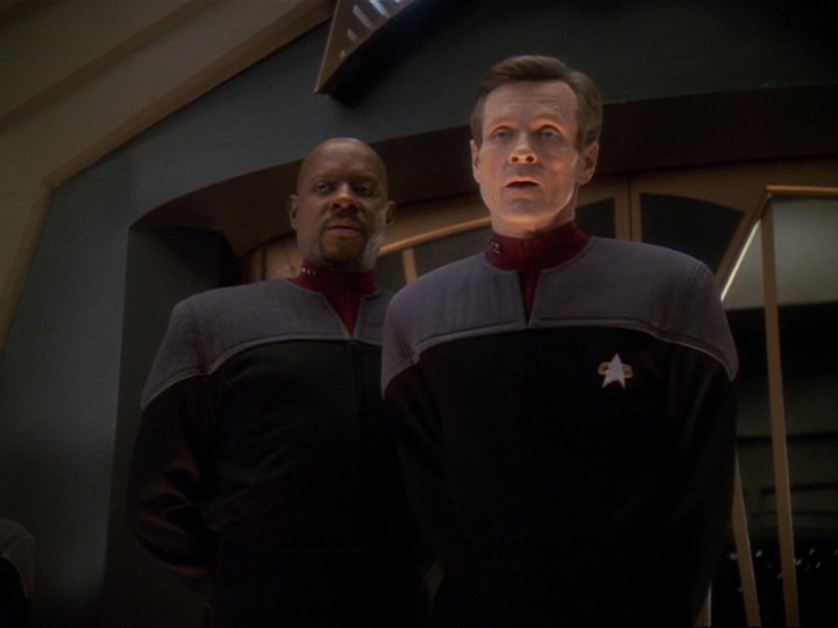 extant_StarTrek_DS9_6x18-Inquisition_0347.jpg