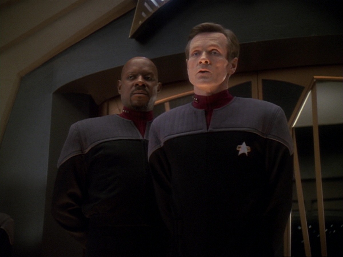 extant_StarTrek_DS9_6x18-Inquisition_0348.jpg