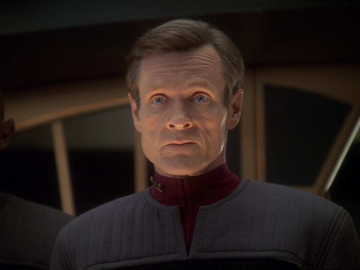 extant_StarTrek_DS9_6x18-Inquisition_0397.jpg