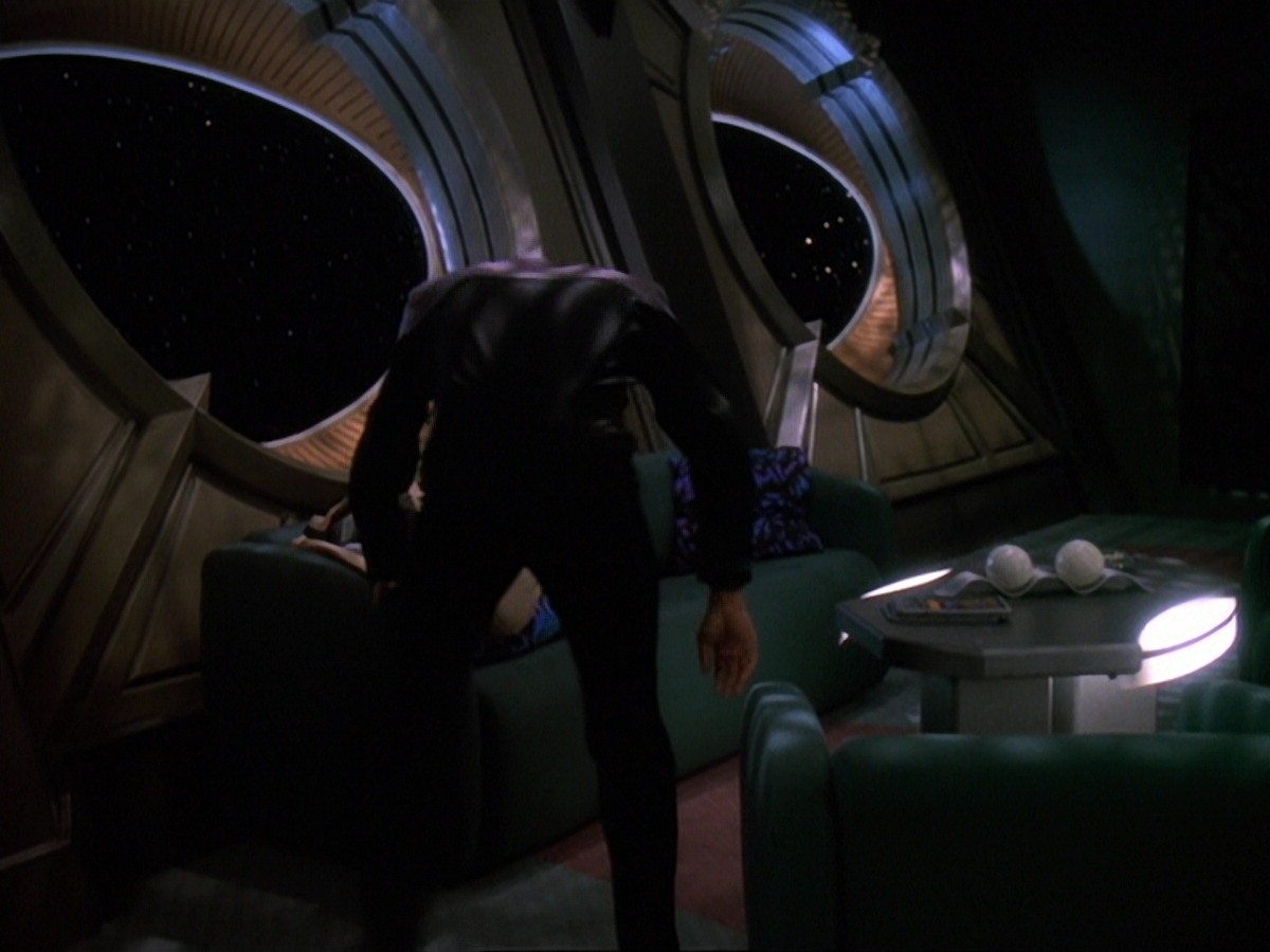 extant_StarTrek_DS9_6x18-Inquisition_0616.jpg