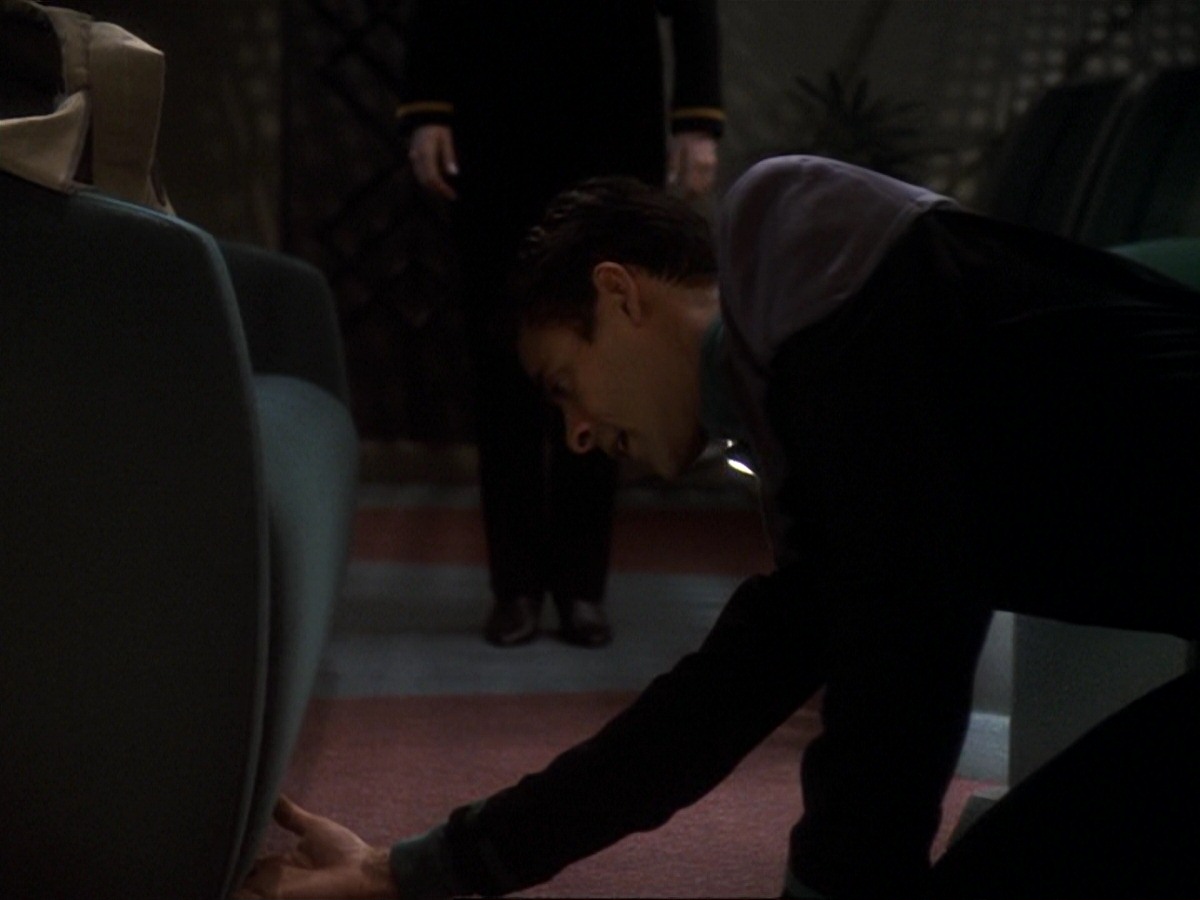 extant_StarTrek_DS9_6x18-Inquisition_0638.jpg