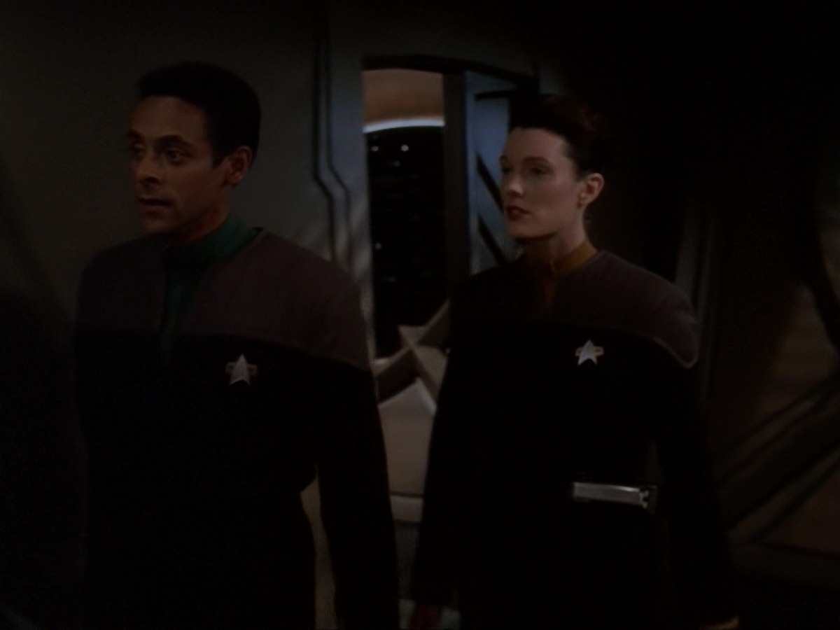 extant_StarTrek_DS9_6x18-Inquisition_0656.jpg