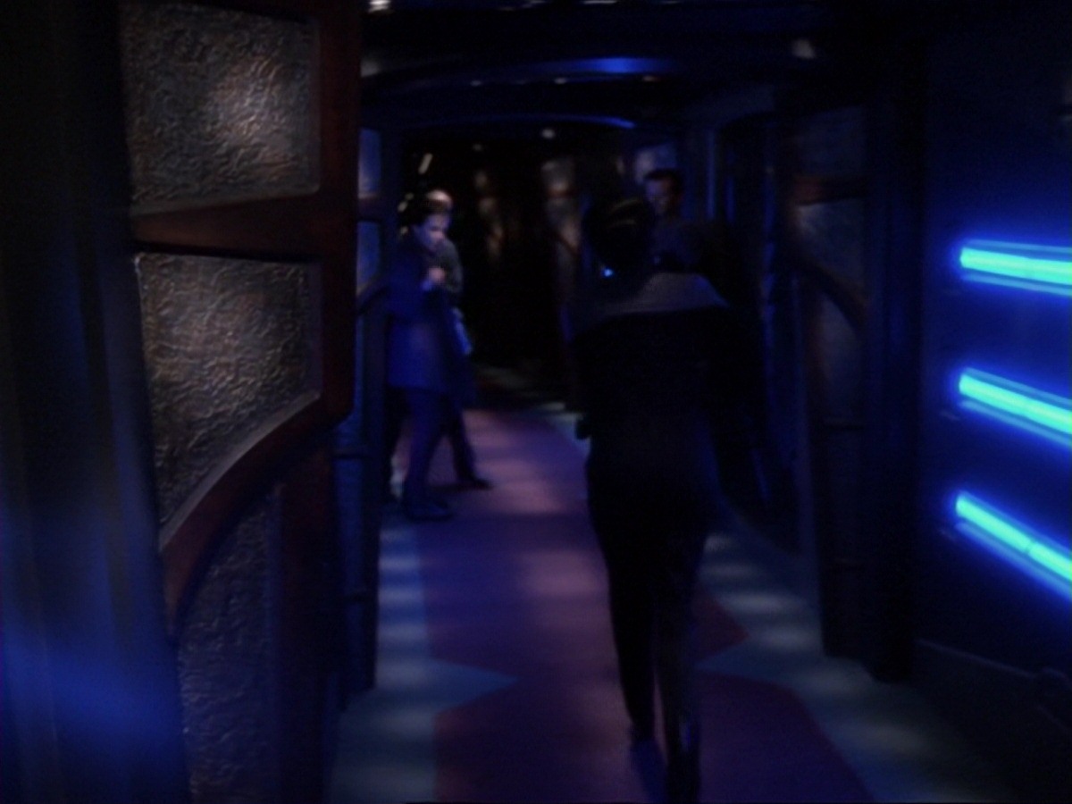 extant_StarTrek_DS9_6x18-Inquisition_0669.jpg