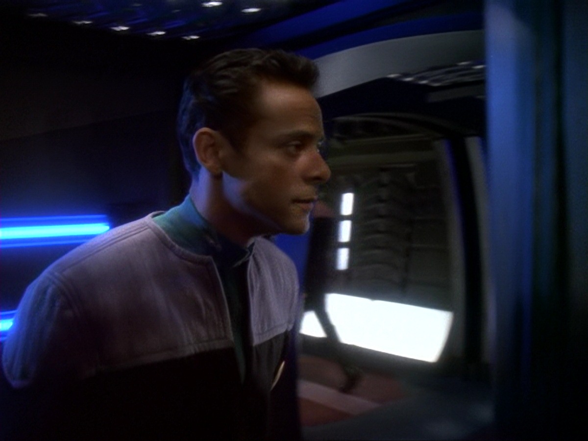 extant_StarTrek_DS9_6x18-Inquisition_0688.jpg