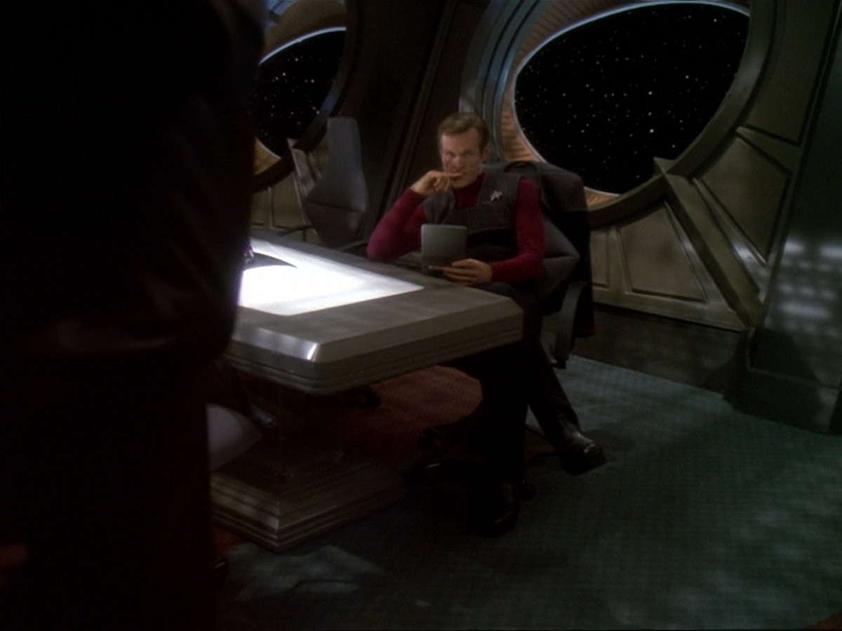 extant_StarTrek_DS9_6x18-Inquisition_0707.jpg