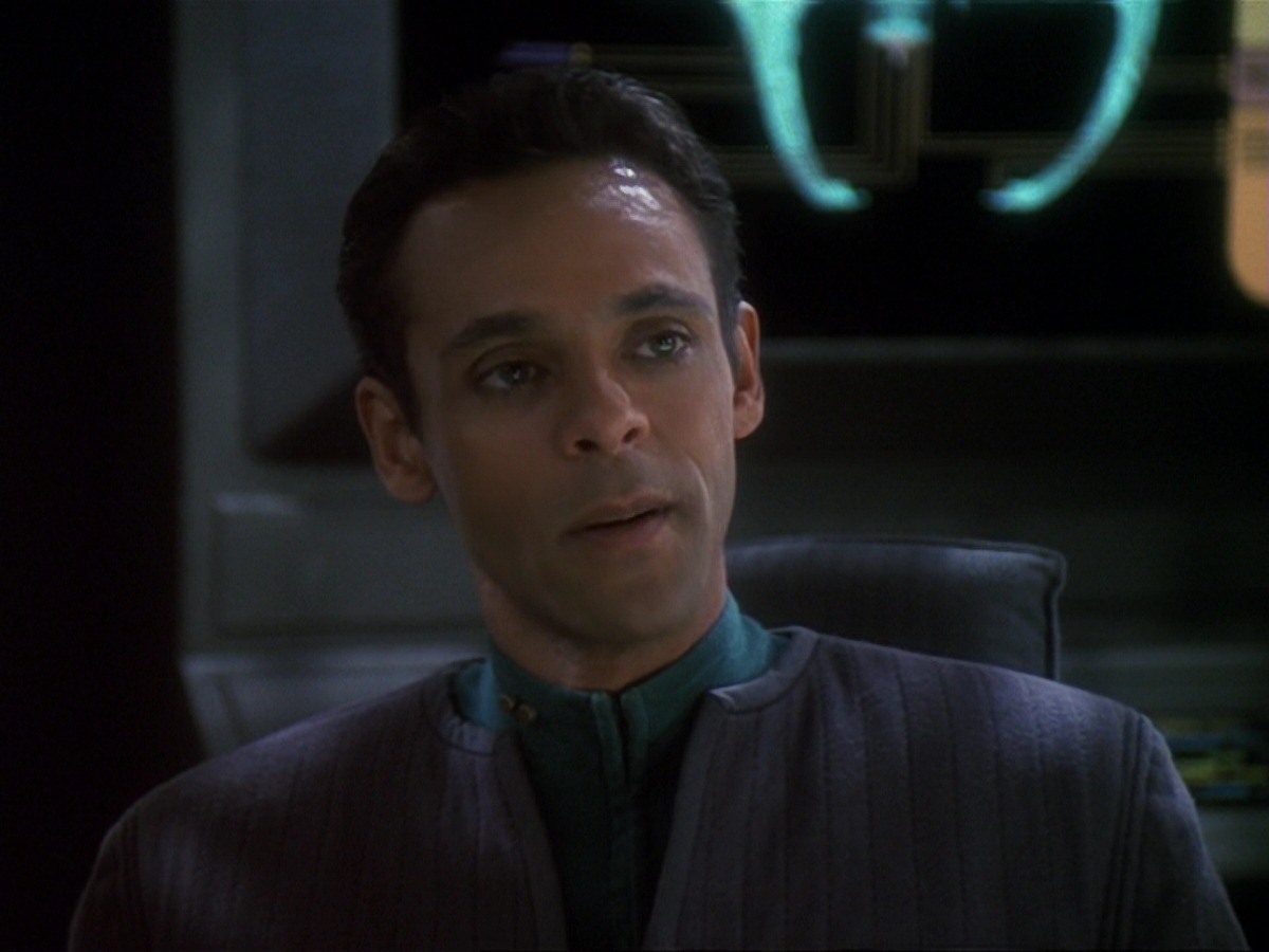 extant_StarTrek_DS9_6x18-Inquisition_0820.jpg
