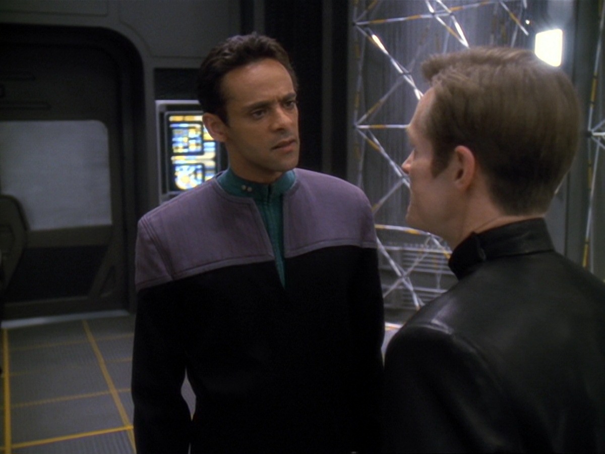 extant_StarTrek_DS9_6x18-Inquisition_3460.jpg