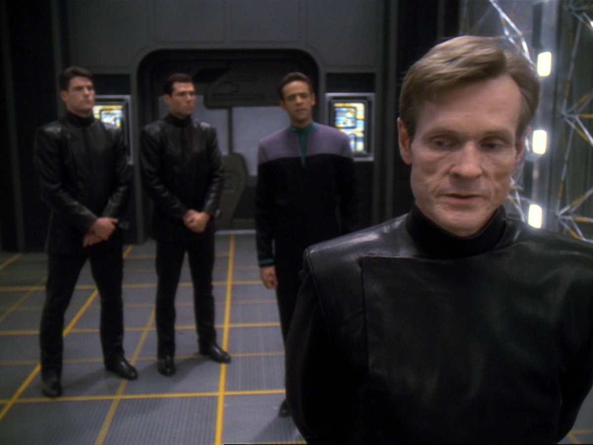 extant_StarTrek_DS9_6x18-Inquisition_3477.jpg