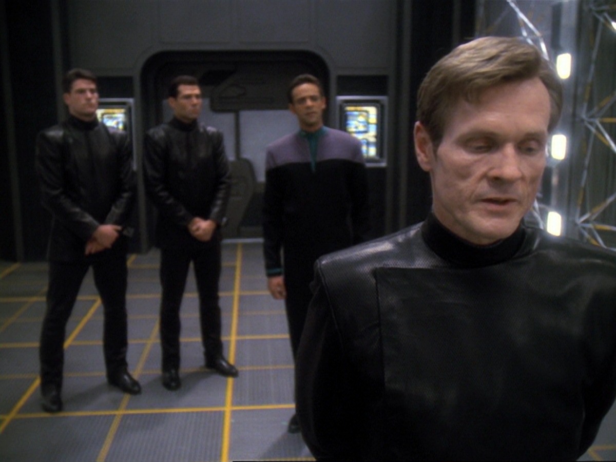 extant_StarTrek_DS9_6x18-Inquisition_3483.jpg
