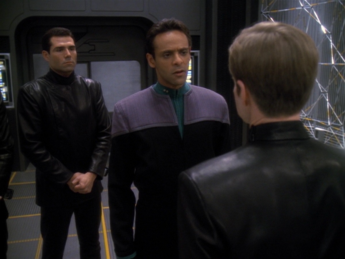 extant_StarTrek_DS9_6x18-Inquisition_3525.jpg