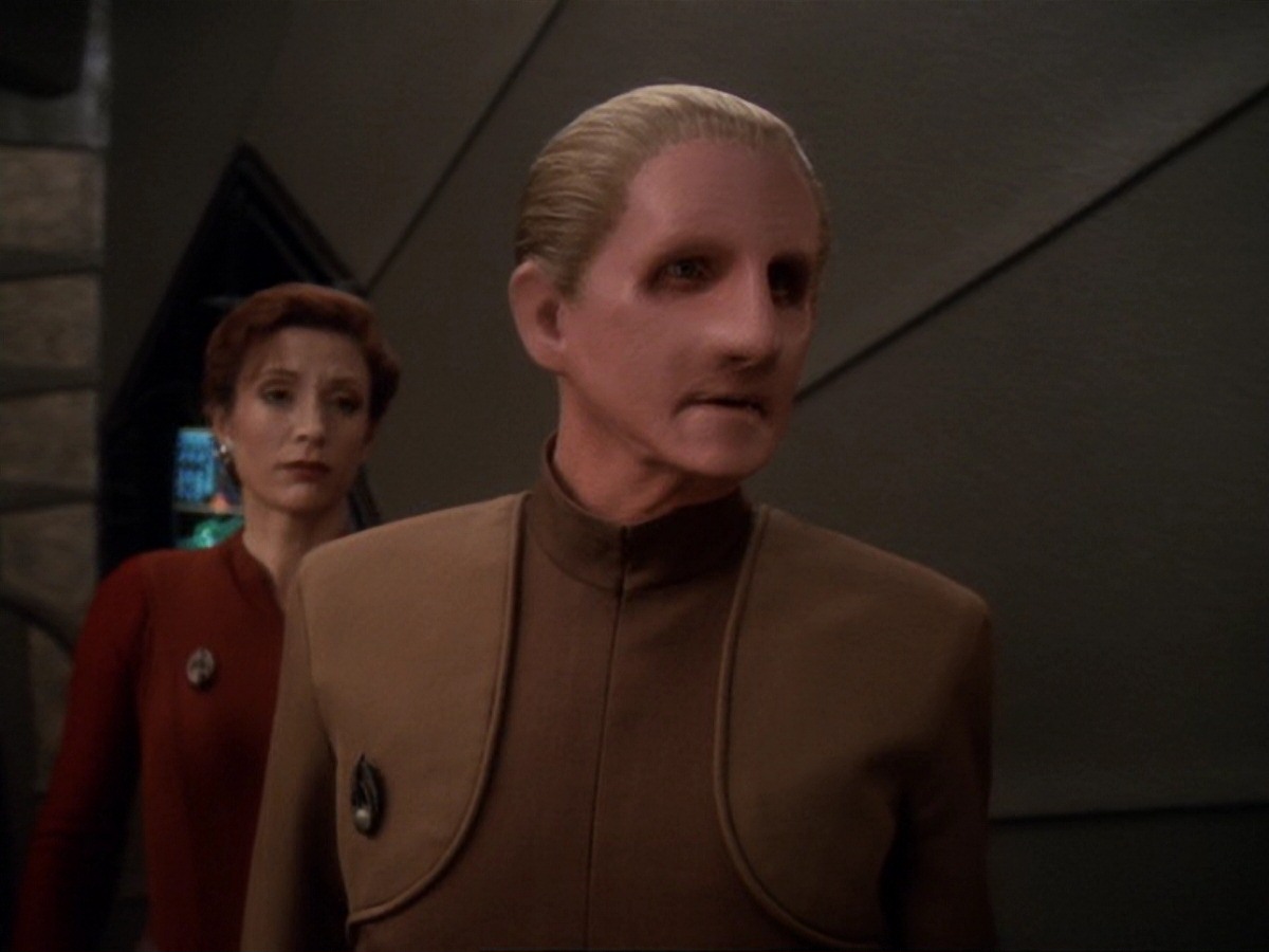 extant_StarTrek_DS9_6x18-Inquisition_3727.jpg