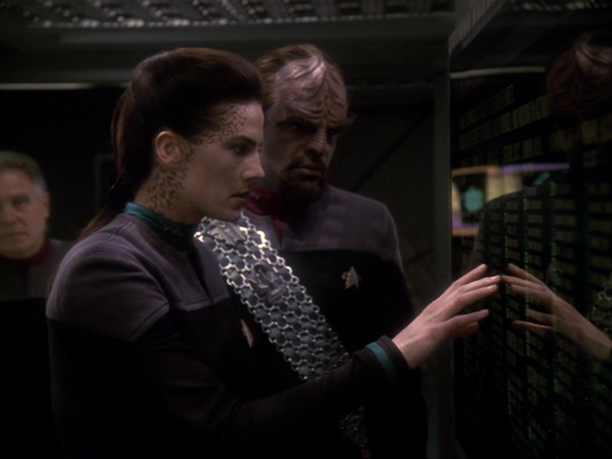 extant_StarTrek_DS9_6x19-InThePaleMoonlight_0107.jpg