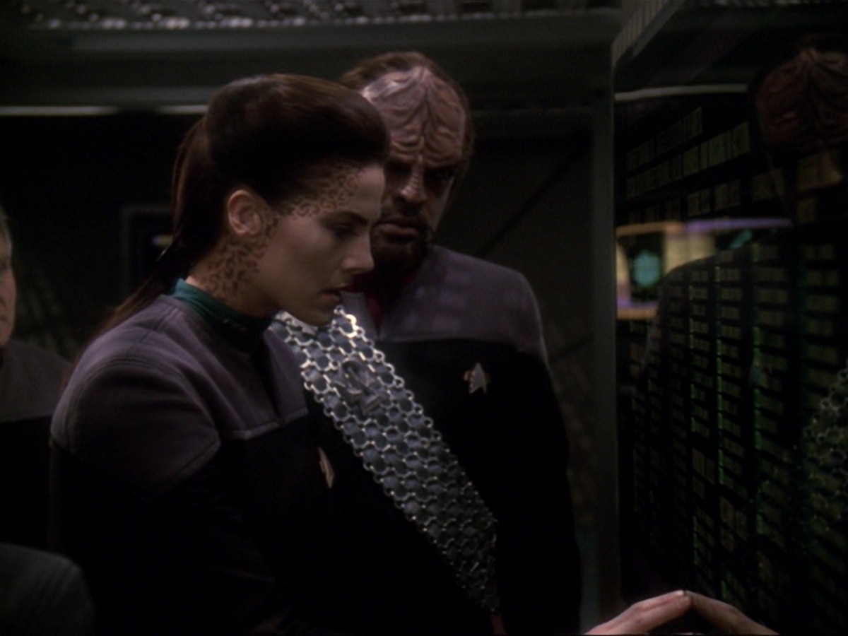 extant_StarTrek_DS9_6x19-InThePaleMoonlight_0112.jpg