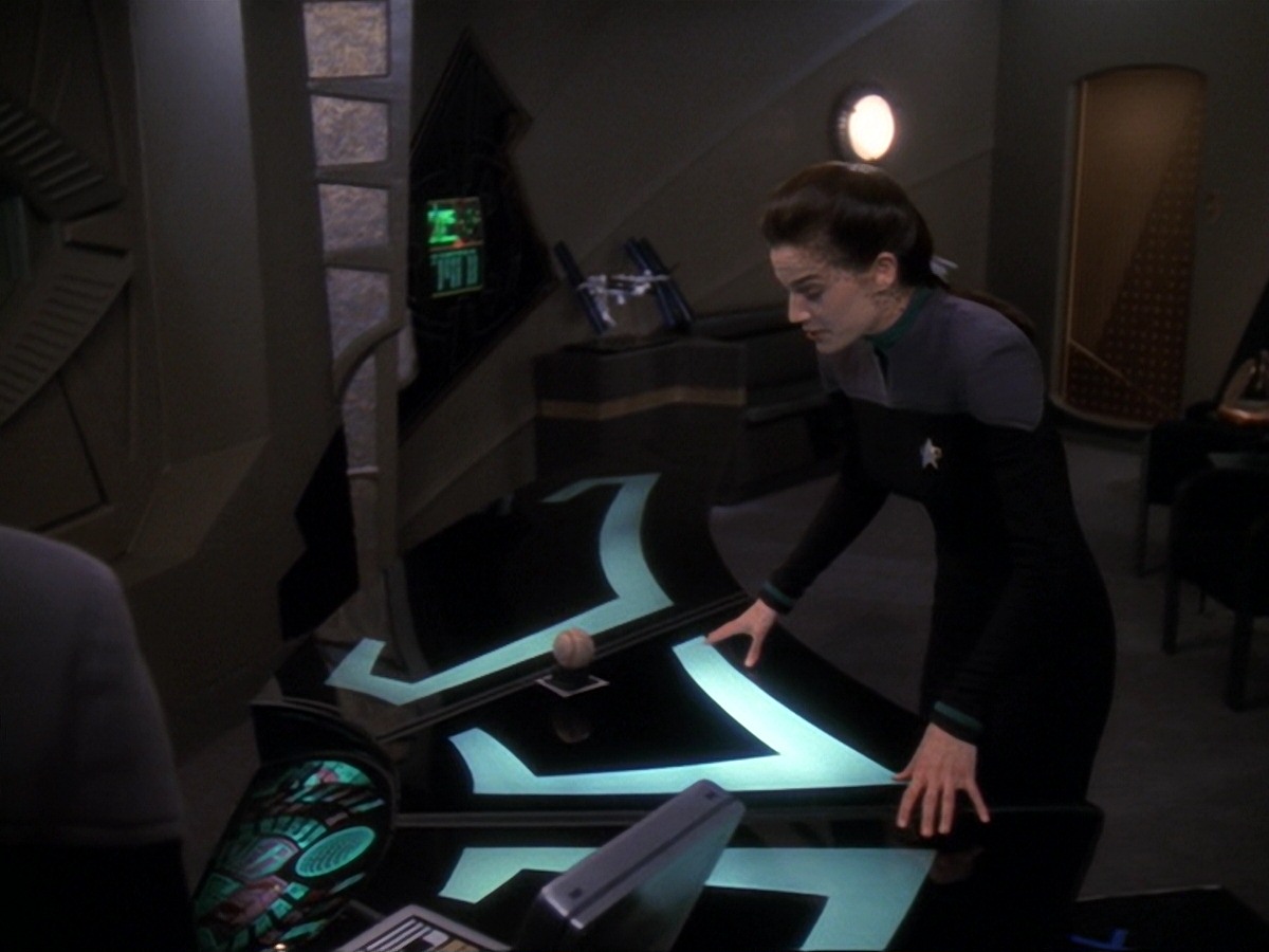 extant_StarTrek_DS9_6x19-InThePaleMoonlight_0538.jpg